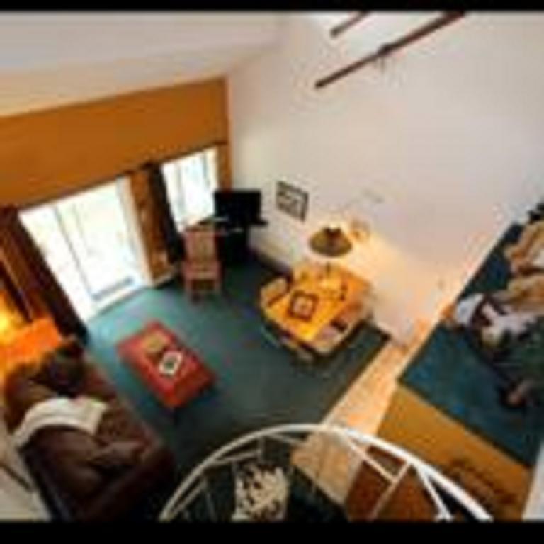 The Lodge At Lincoln Station Bagian luar foto