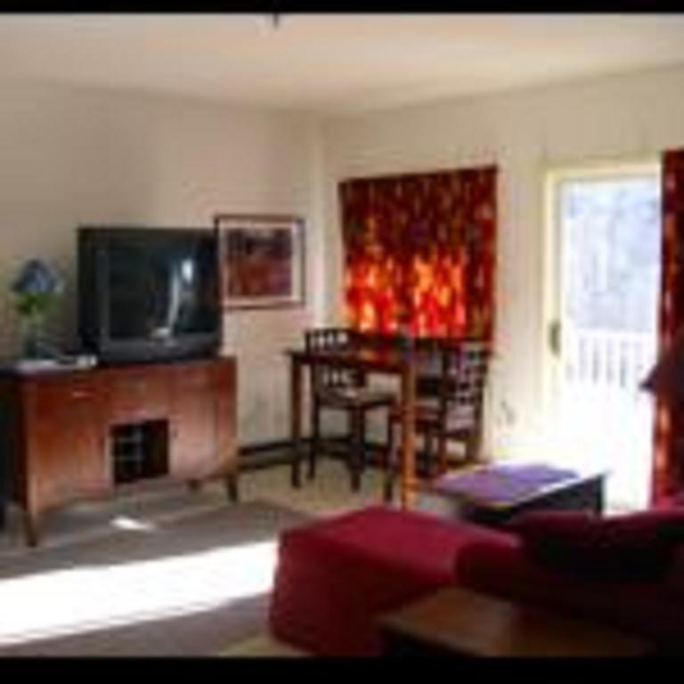 The Lodge At Lincoln Station Bagian luar foto